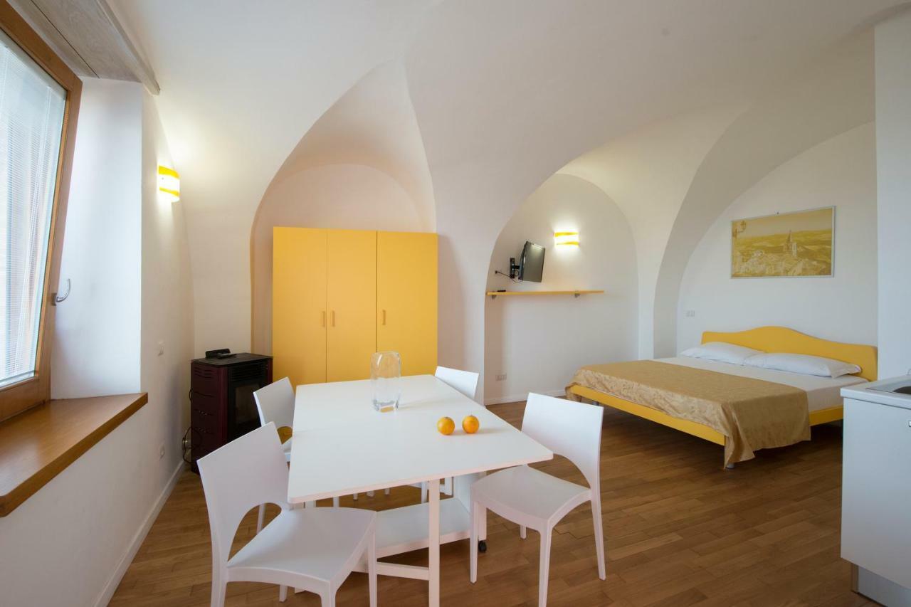 Le Radici Delle Nuvole Hotel Cairano Ngoại thất bức ảnh